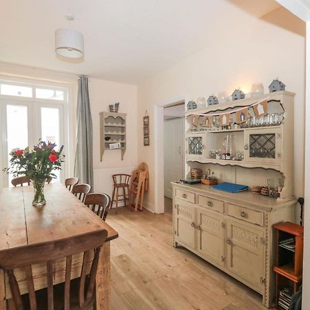 Dunholme House Villa Тинмут Екстериор снимка